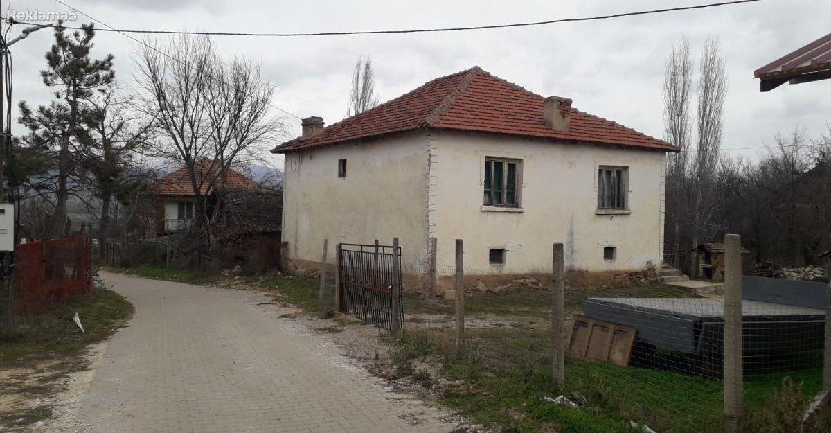 Se prodava kukja vo Radovis
