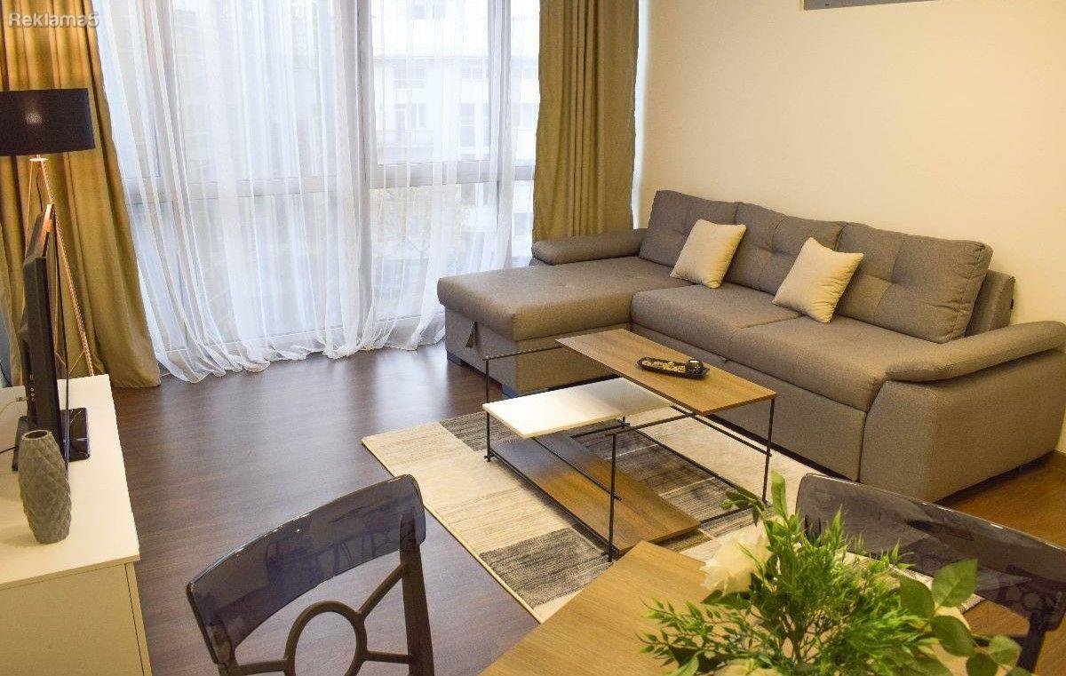 Se prodava stan 134m2 vo centar kaj Soboren hram