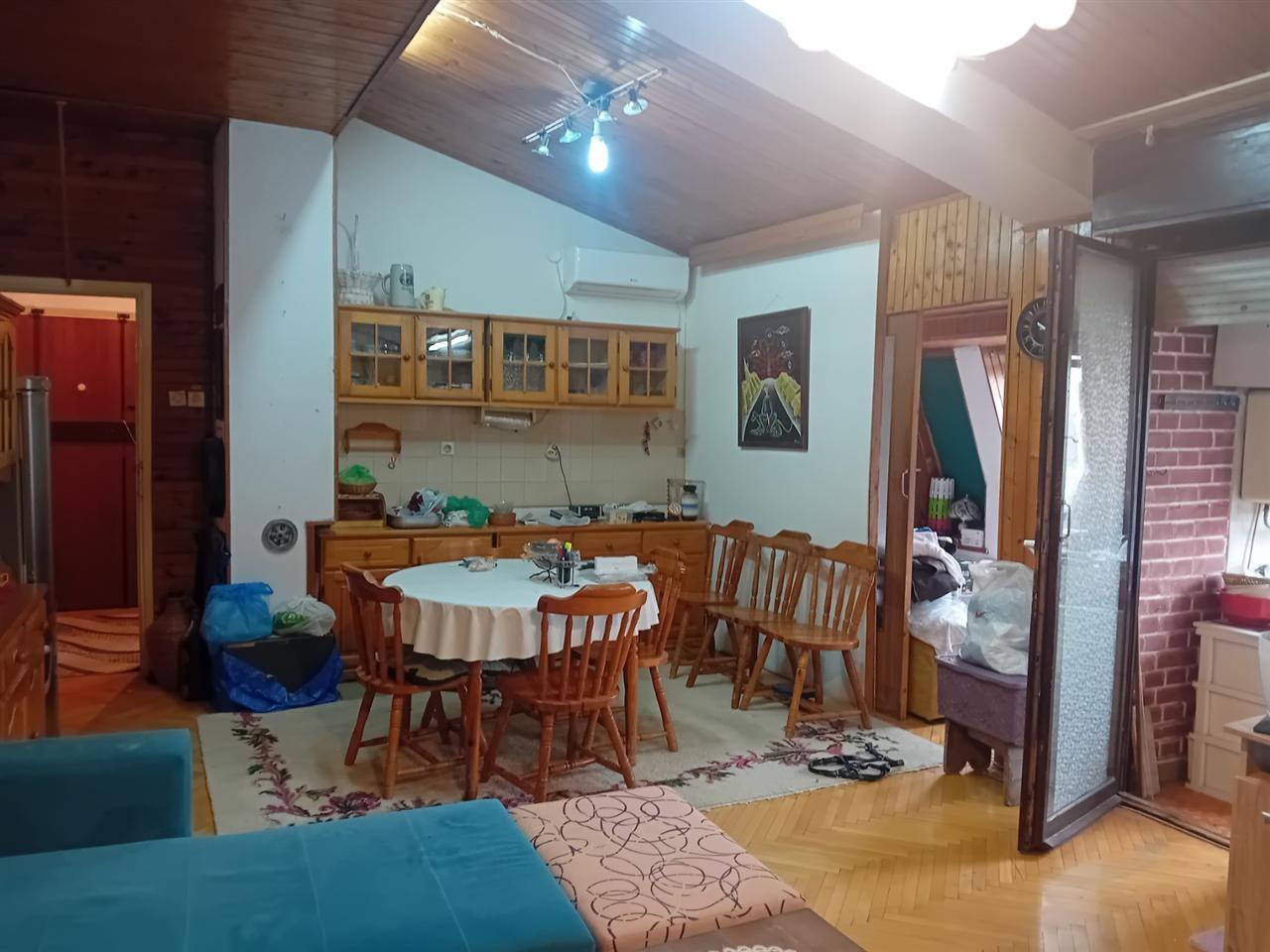 Se prodava stan od 45m2 vo Michurin