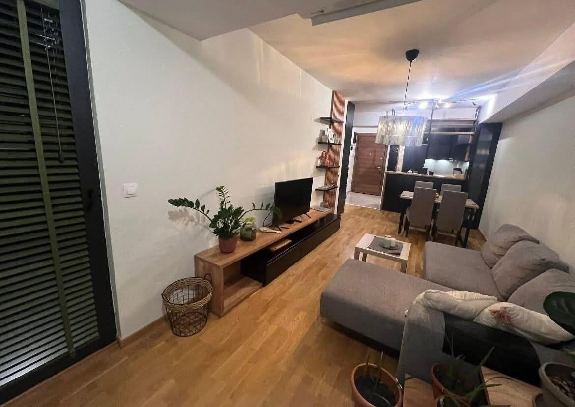 Se prodava stan 47m2 vo BISI Taftalidje