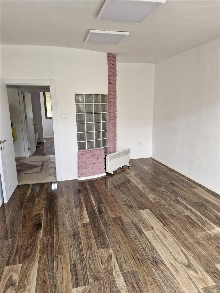 Apartment of 69m2 for sale in strict Center