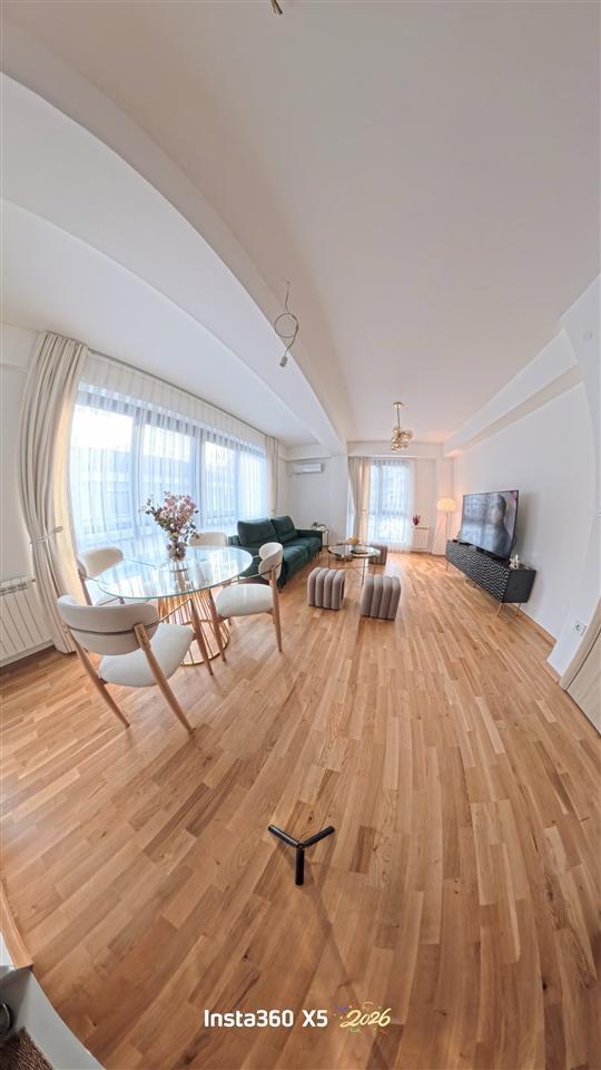 👉 "New apartment 52m² in the Center + parking | moved in immediately"