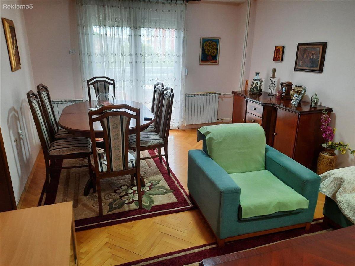 Se prodava namesten stan 58m2 vo Aerodrom