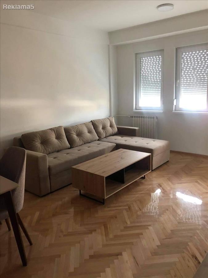 PRODAVAME STAN 51M2 AERODROM KAJ PALMA