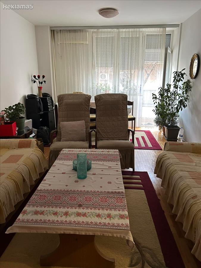 Micurin stan od 44m2