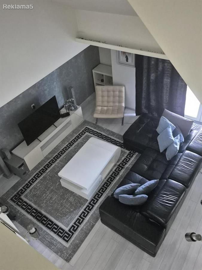Se prodava namesten stan 146m2 vo Kozle