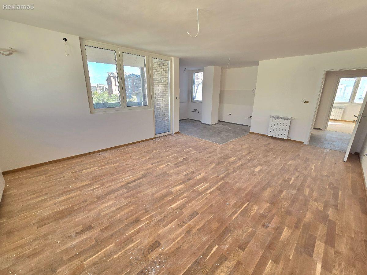 SE PRODAVA NOV STAN OD 95M2 VO KAPISTEC