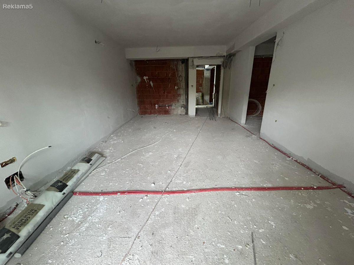 Vlae | 65m²| yard 70m2, next to the quay of Vardar