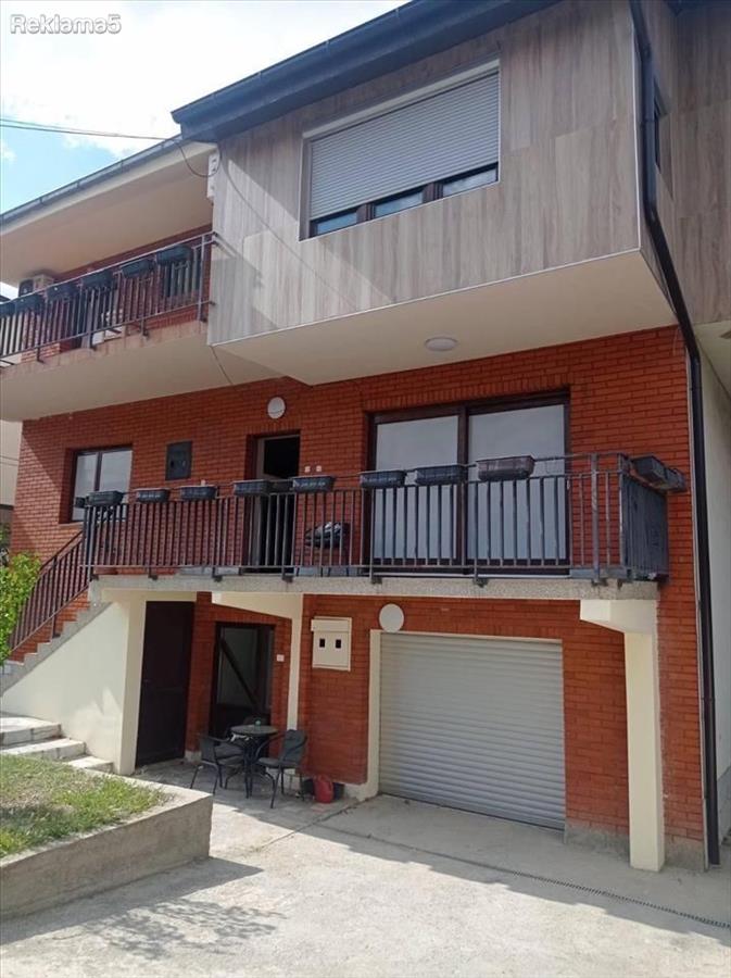 Namestena kuka vo Dame Gruev 360m2 so cel plac 414m2