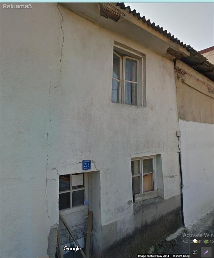 EMPIRE – Old house
