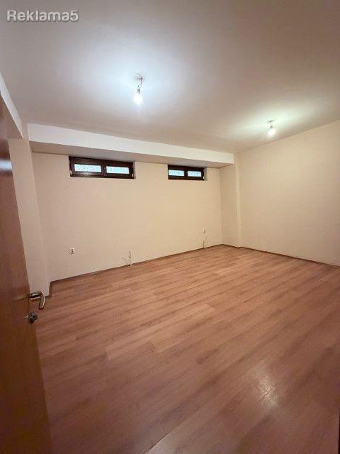 SE PRODAVA DELOVEN PROSTOR VO BLIZINA NA MVR