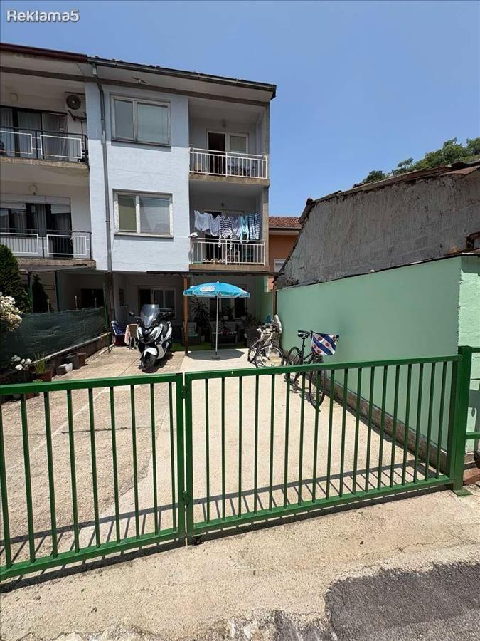 IMPERIA - House in Peshtani