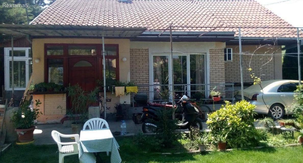 Se prodava kukja vo Stopanski Dvor