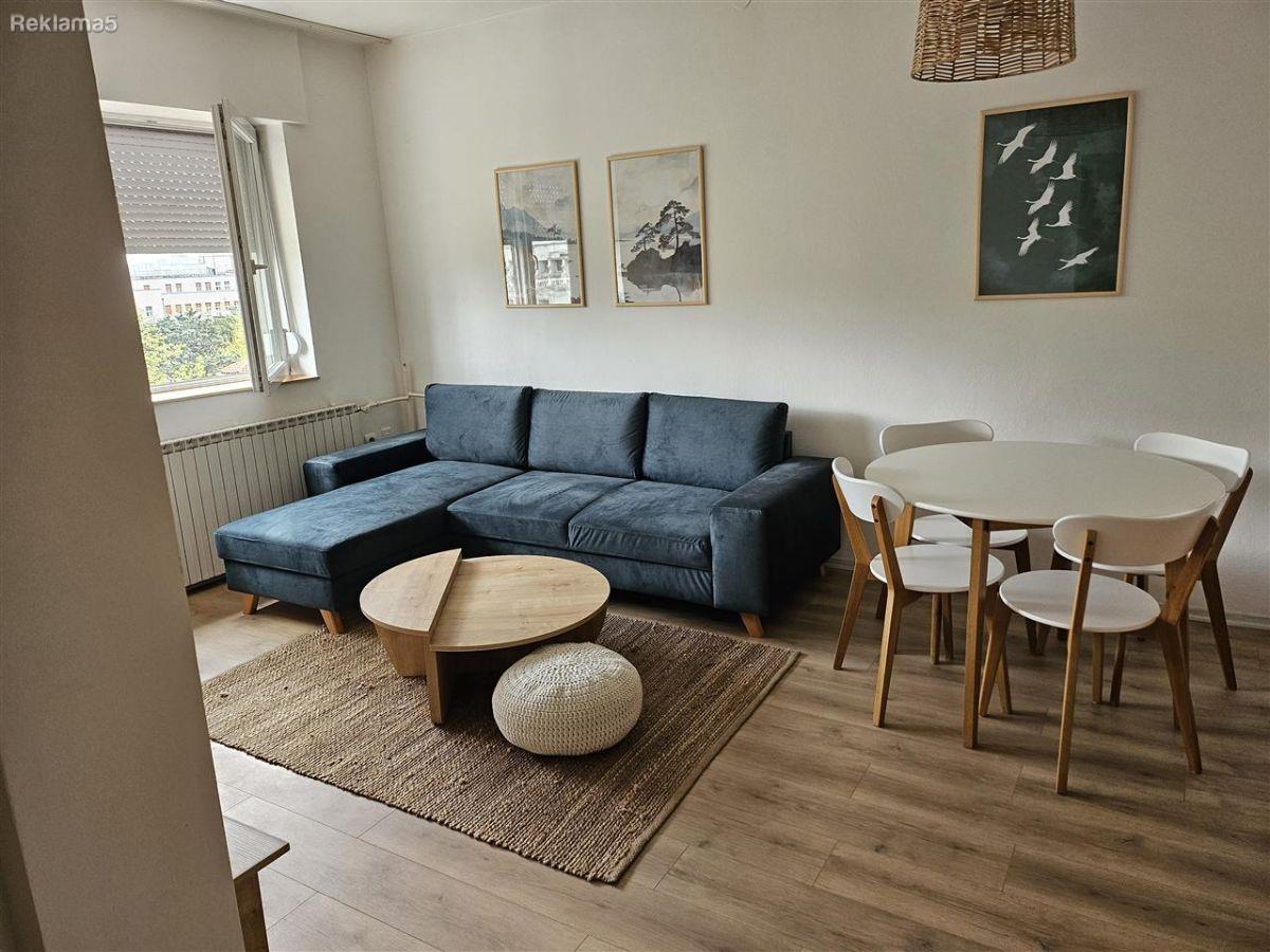 FOR SALE TWO-ROOM FURNISHED 42M2 APARTMENT IN THE CENTER