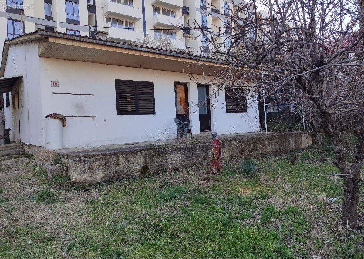 Se prodava samostojna kukja Kisela Voda do SANIK zgradi
