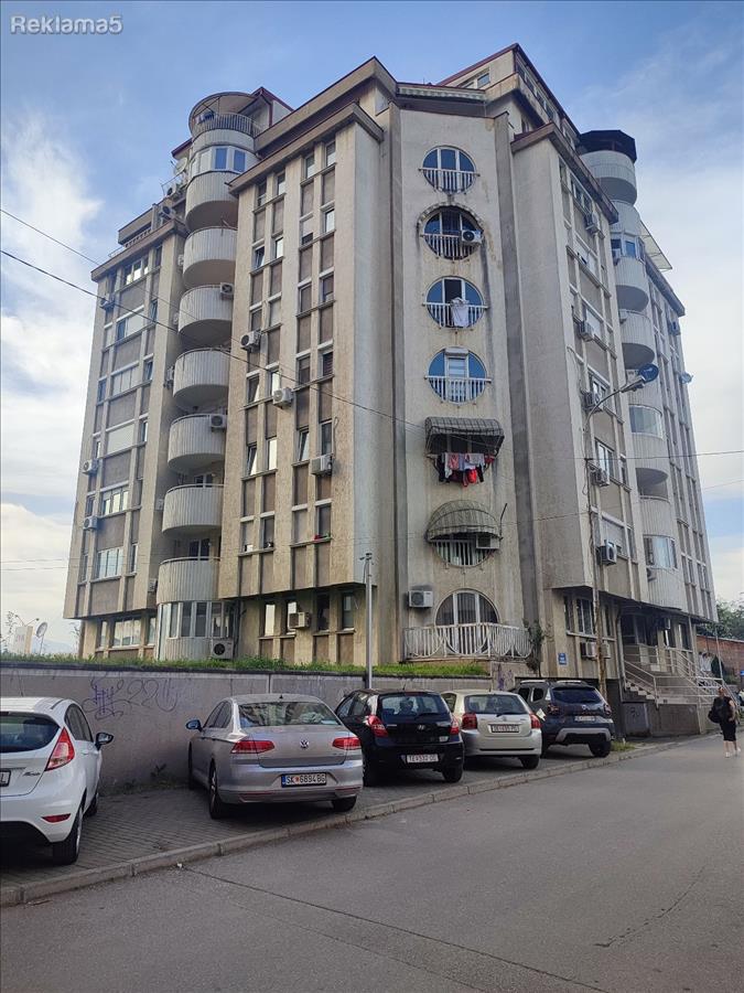 2-room apartment for sale in a great location, Karposh 4