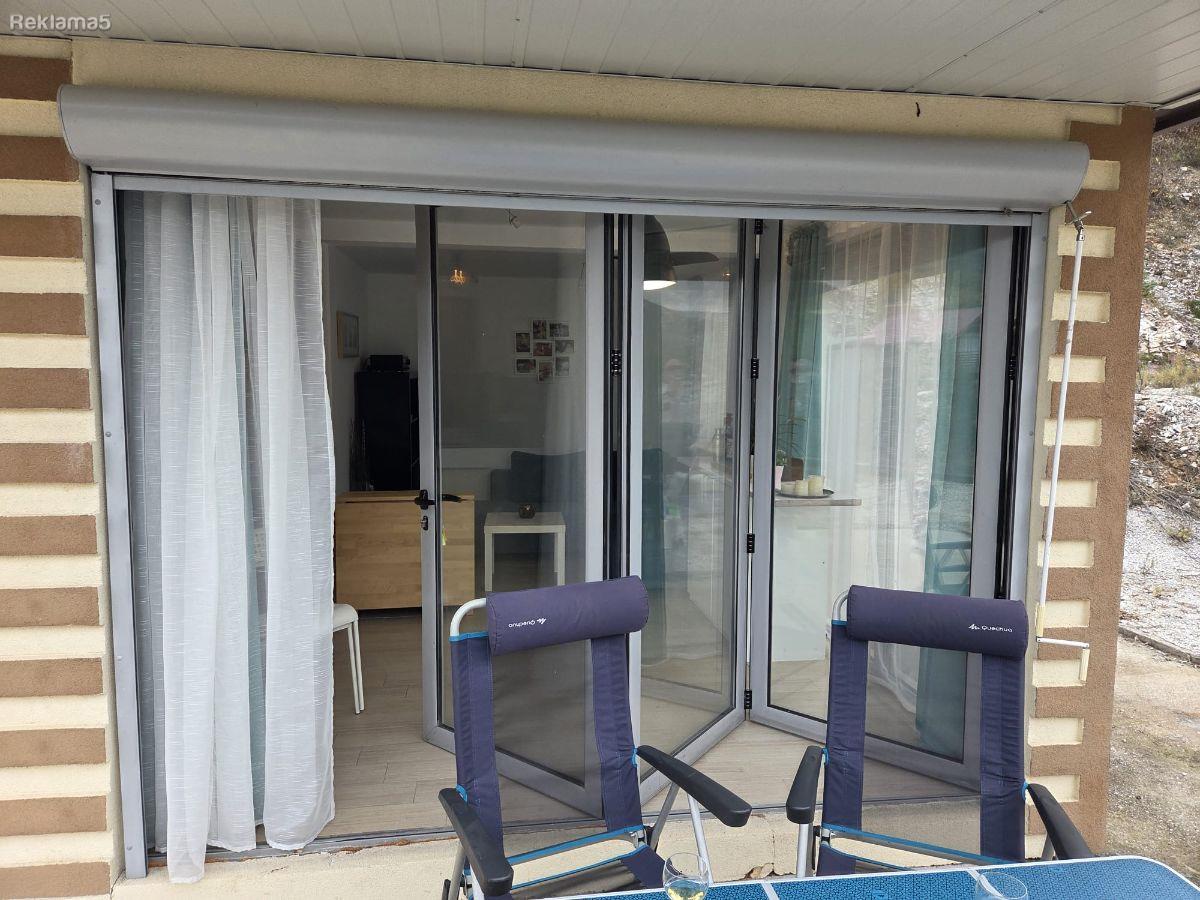 Tiny House weekend house with a view of Lake Kozjak is for sale