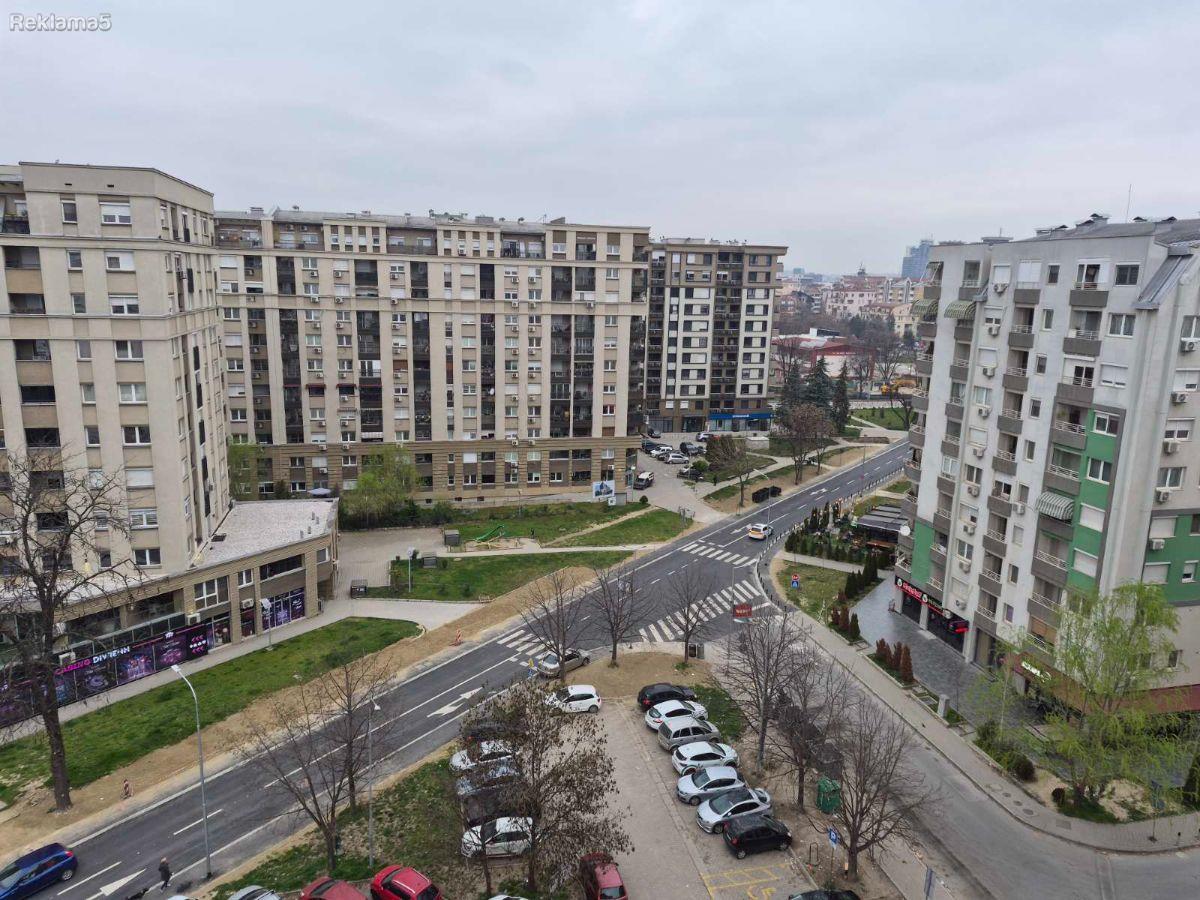 Nov trosoben 51m2 Aerodrom sproti Amerikan koledz