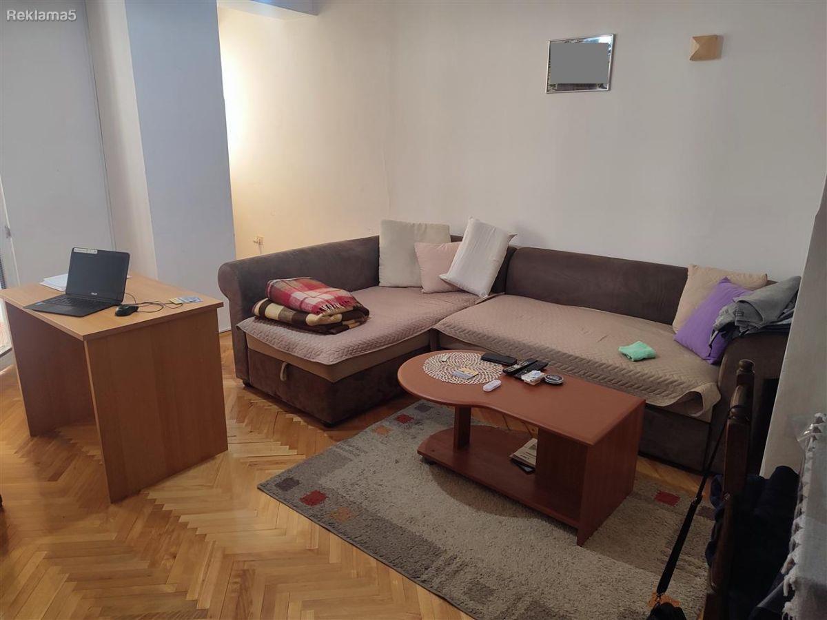SAVIĆ IS SELLING AN APARTMENT IN KARPOSH 4