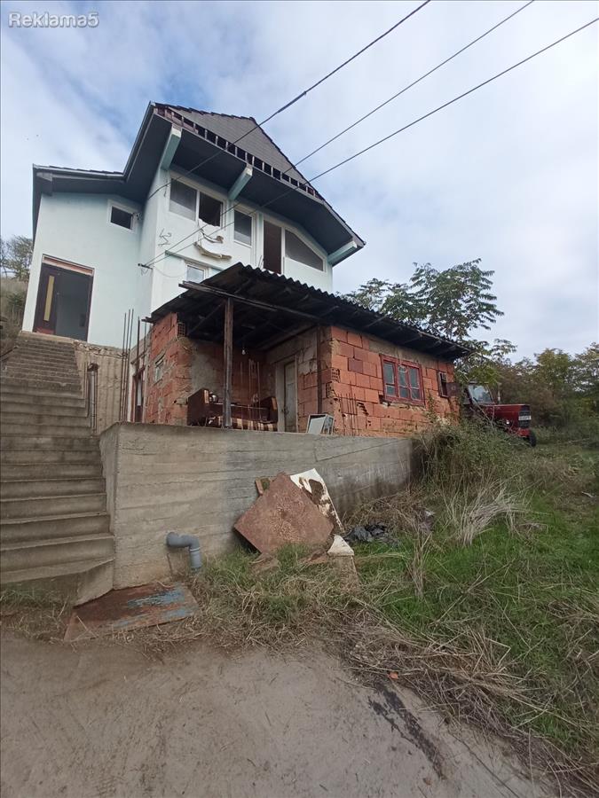 Se prodava kuka