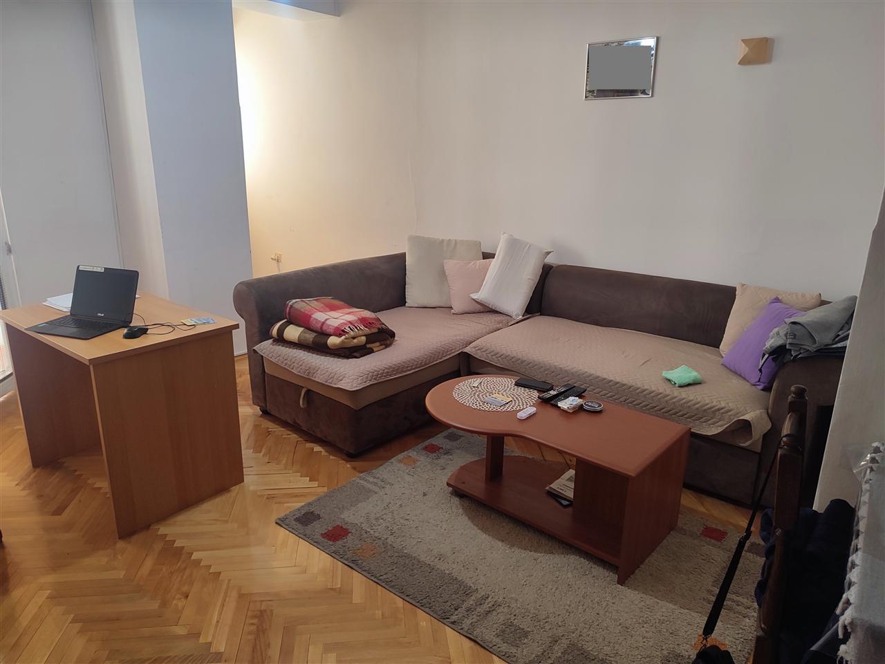 SAVIĆ IS SELLING AN APARTMENT IN KARPOSH 4