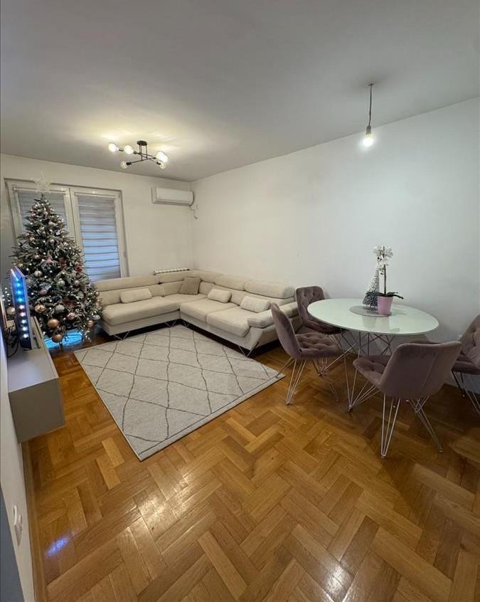 KOD.2031SE PRODAVA stan vo blizina na Eqvilibrium 52m2