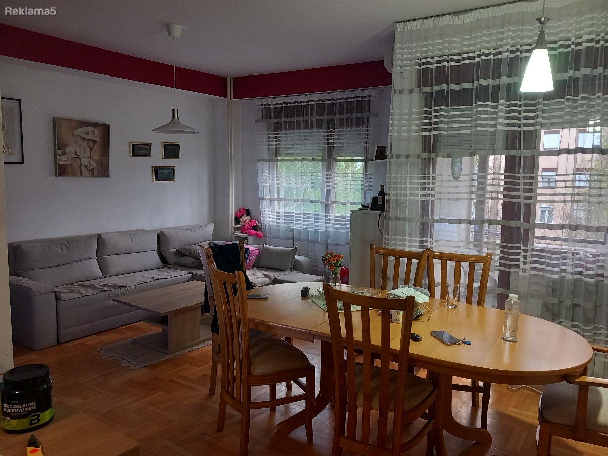 A three-room apartment in JNA is for sale