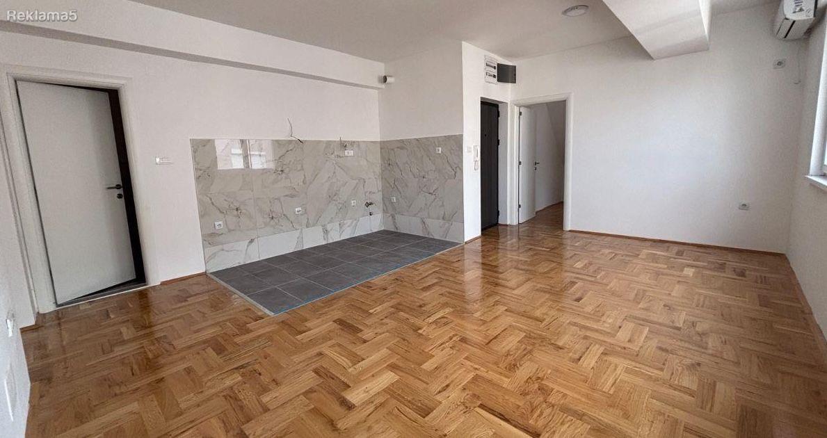 Apartment for sale 49+48m2 roof terrace in Hrom