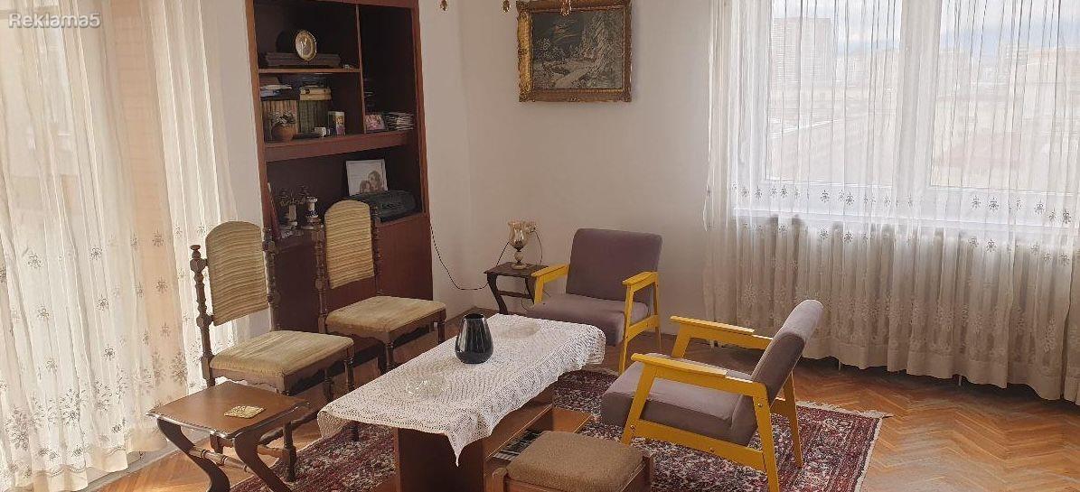 Se prodava stan 85m2 vo Centar