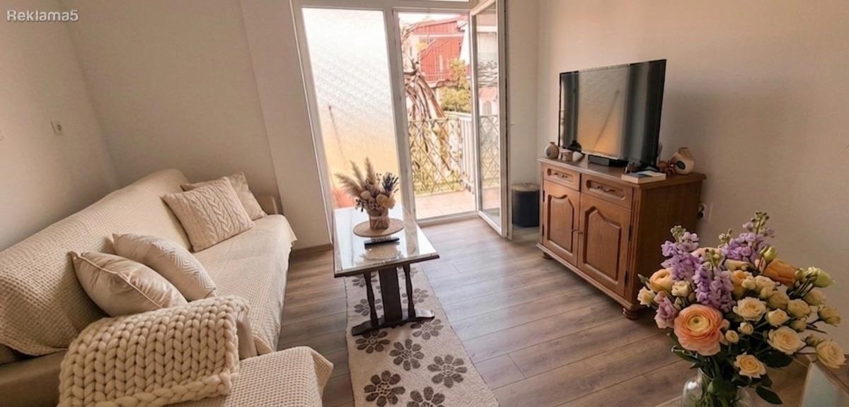 Apartment 100 m from the promenade