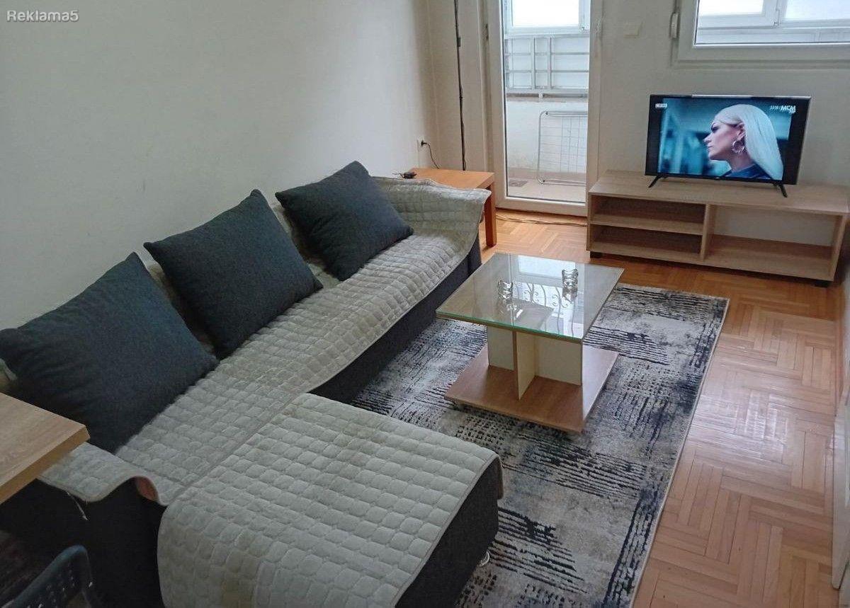 Se prodava namesten stan 30m2 vo Michurin, Aerodrom