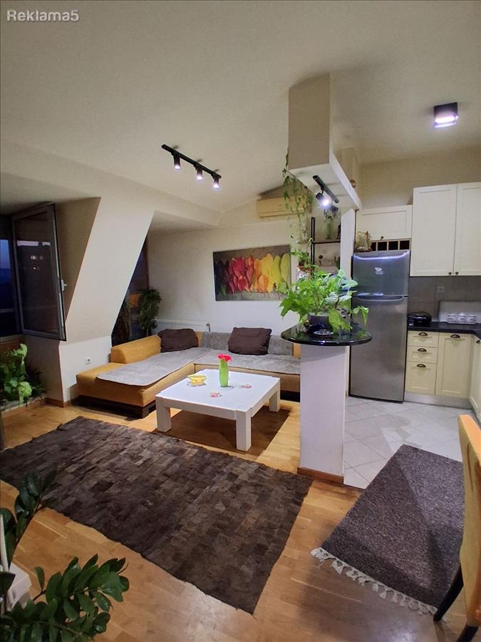 SAVIĆ IS SELLING AN APARTMENT IN DEBAR NEIGHBORHOOD