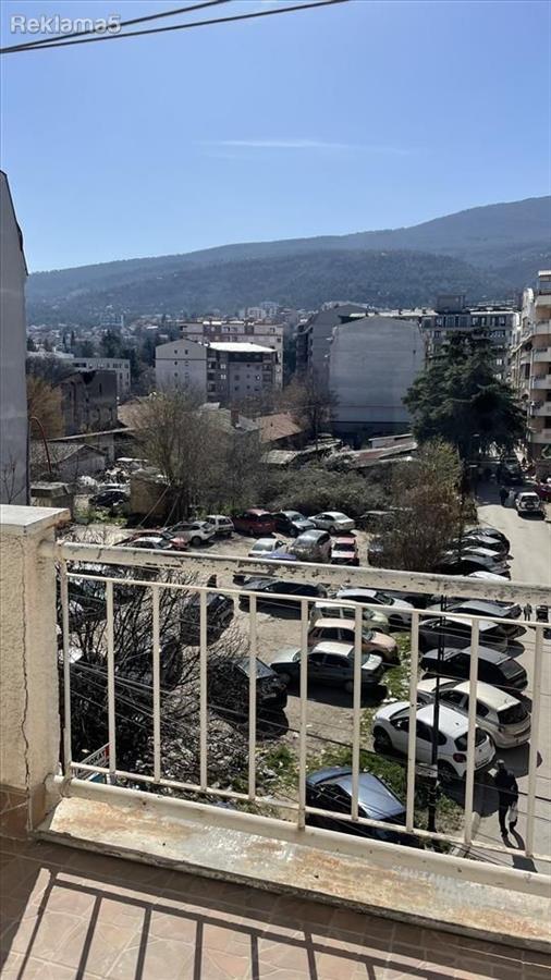 Se prodava stan 55m2 vo Centar pozadi Dajmond
