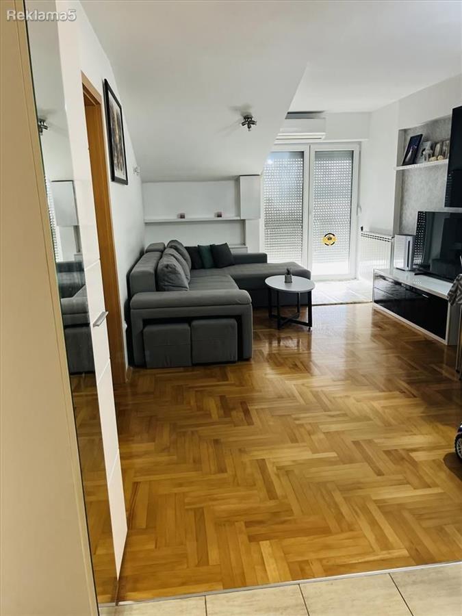 Furnished apartment of 42m2 for sale in Aerodrom