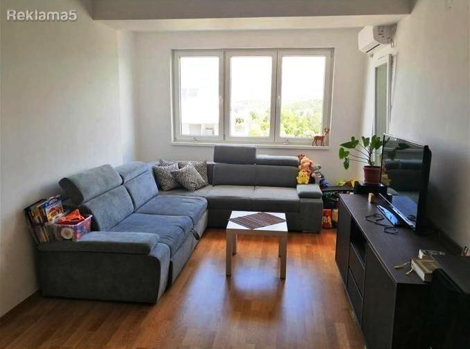 We are selling a furnished apartment of 50 m2 near Mida