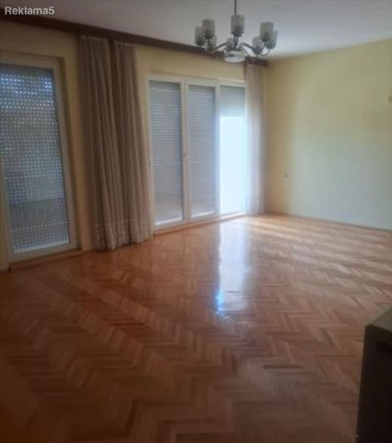 A beautiful, spacious 2-room apartment is for sale (with the possibility of conversion
