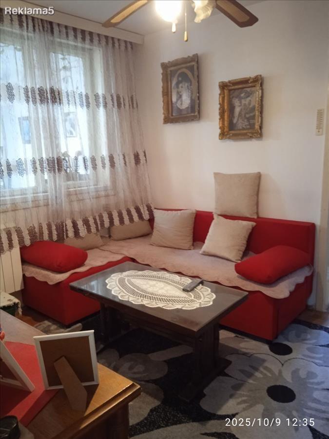 SEMI-FURNISHED OLD APARTMENT IN K.VODA NEAR THE HOME FOR THE BLIND