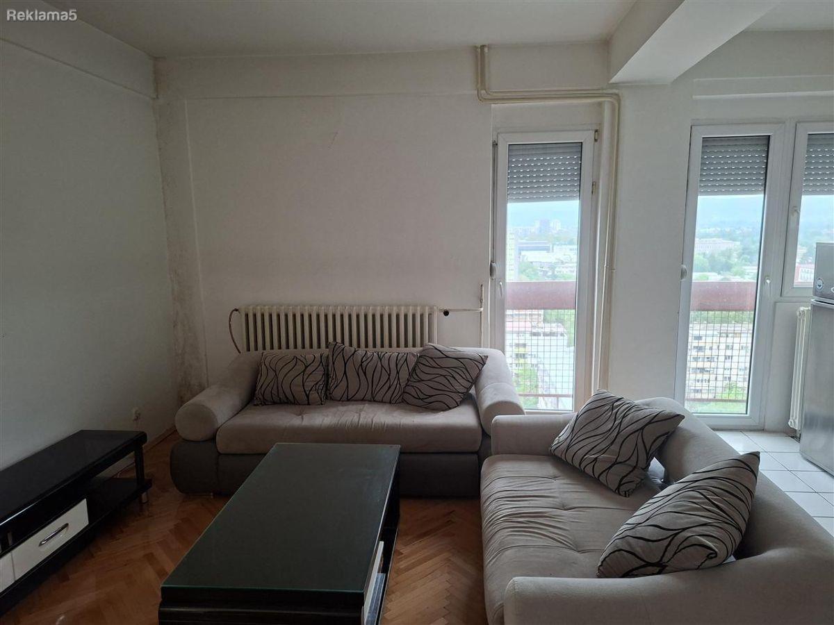 Se prodava stan 56m2 so dve spalni vo Karpos 1