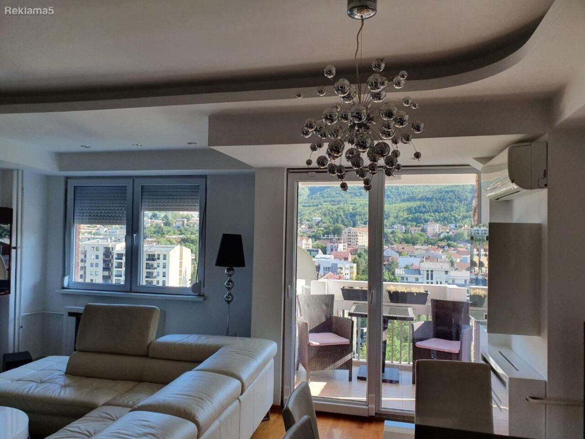 Se prodava stan 72m2 vo Kapistec