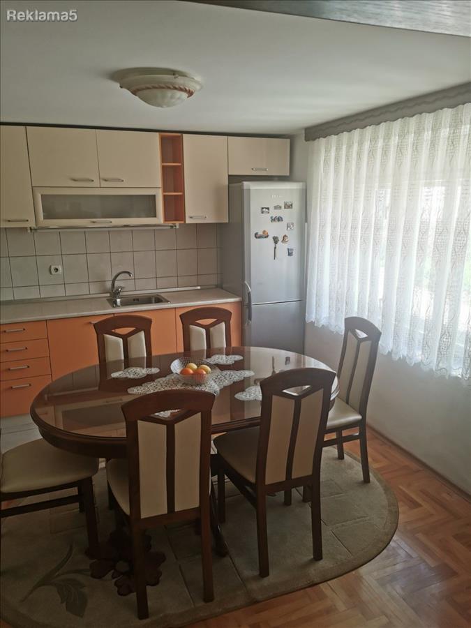 HOUSE FOR SALE IN THE CENTER