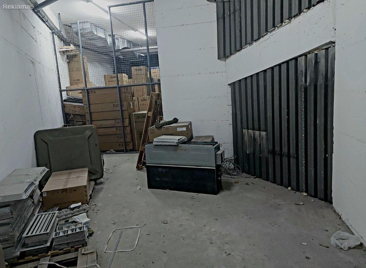 Magacinski prostor 69m2 Centar