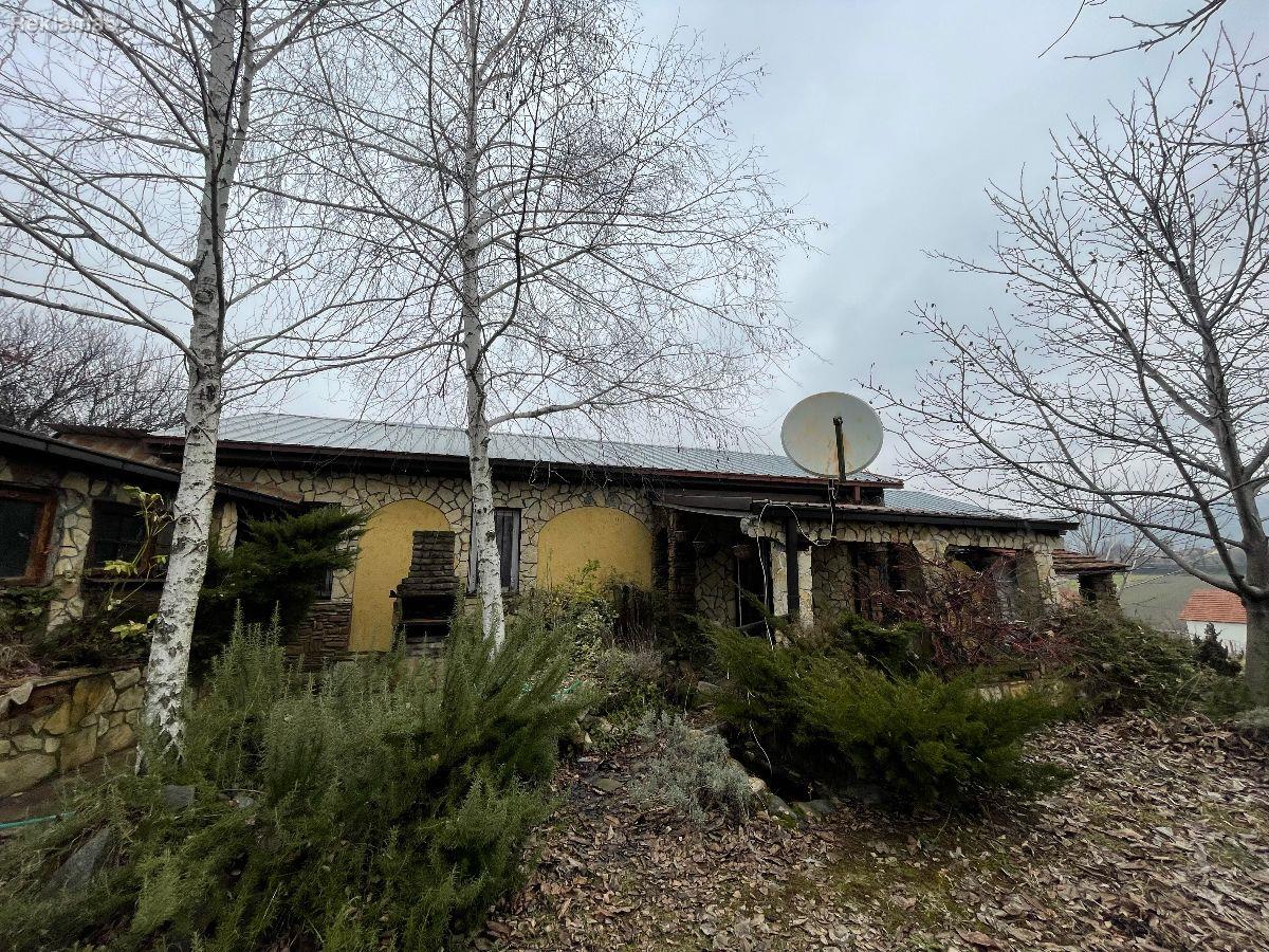 Se prodava kukja vo Radisani 105m2