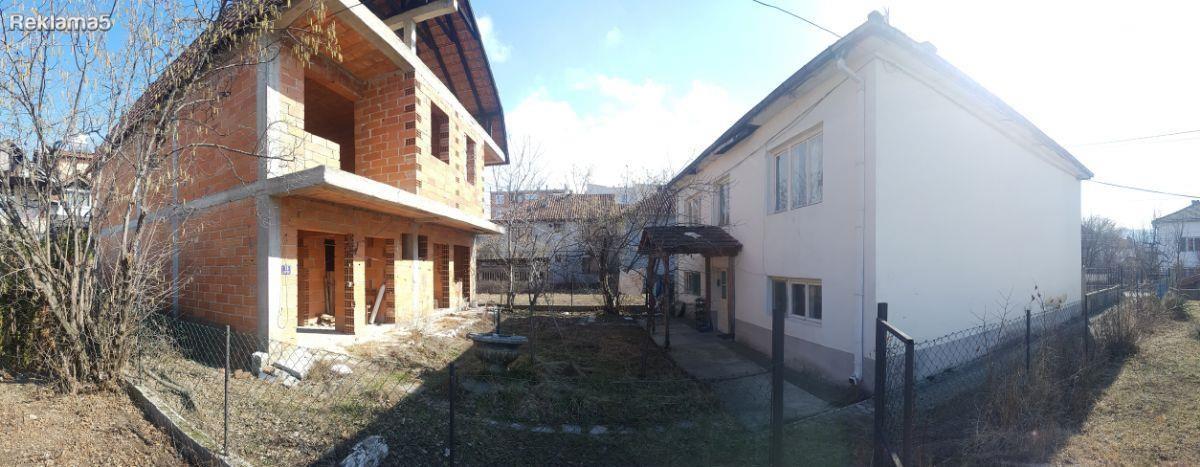 Se prodava kukja vo Gostivar na odlichna lokacija
