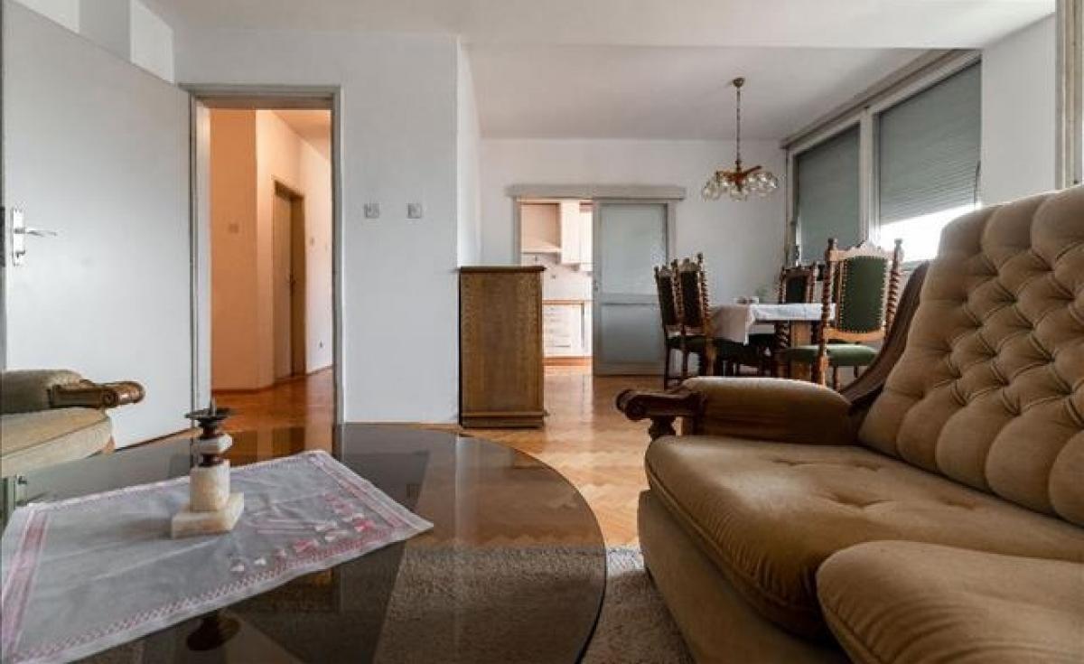 An 86m² apartment is for sale in Chair near Fa-Fa restaurant