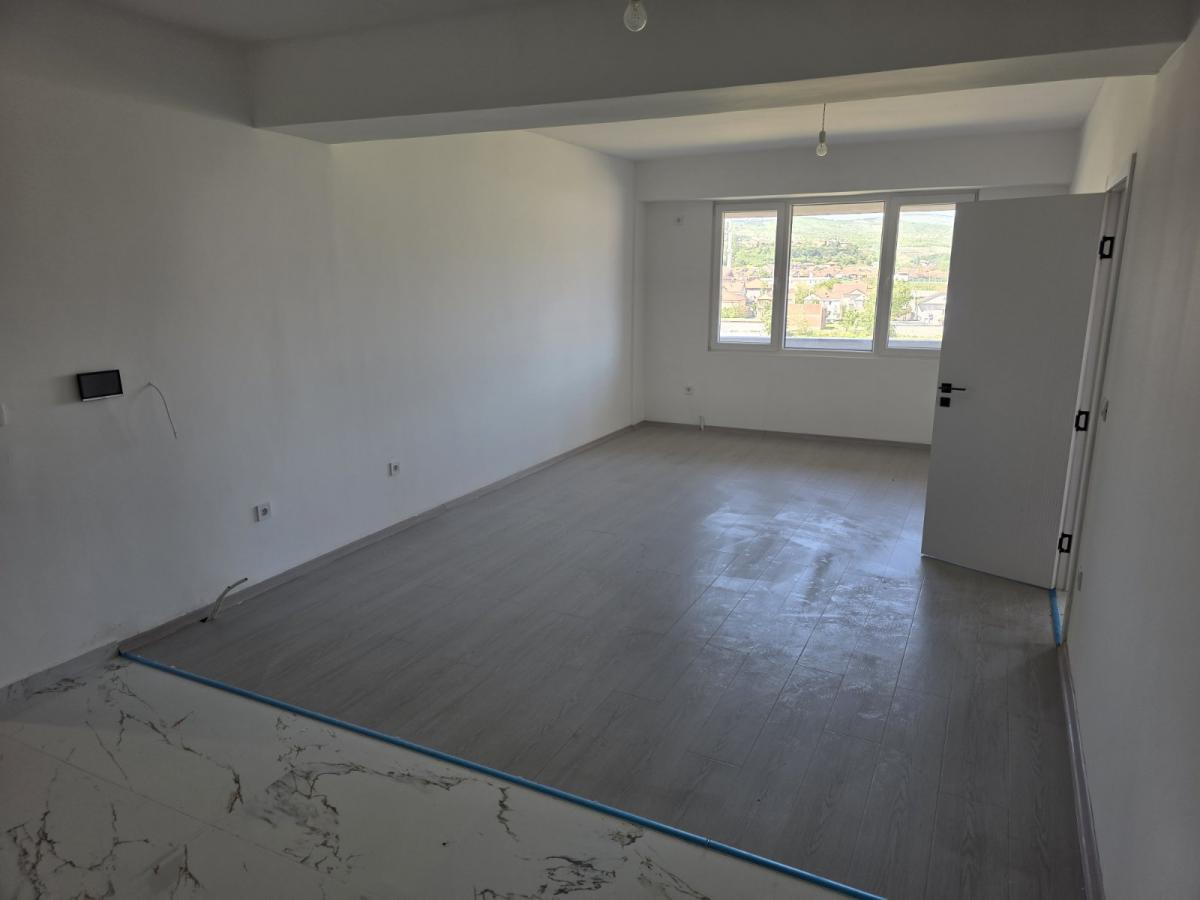 A new apartment of 88m2 is for sale in Saraj