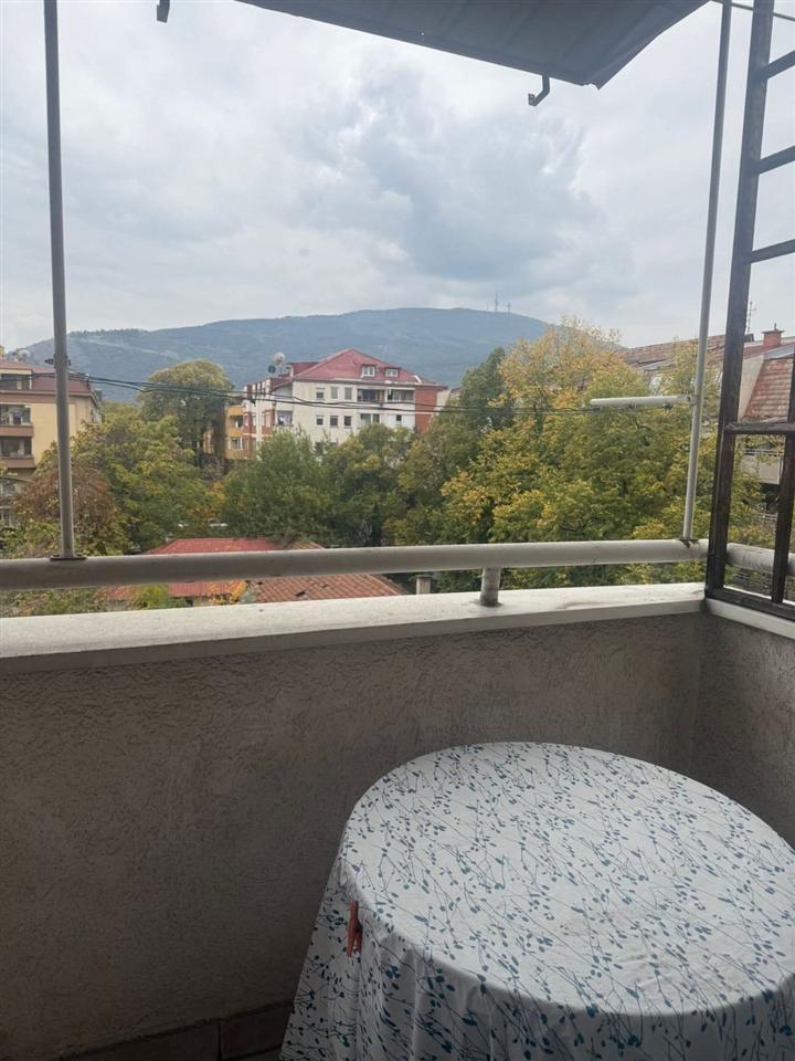 SAVIĆ IS SELLING AN APARTMENT IN MICHURIN