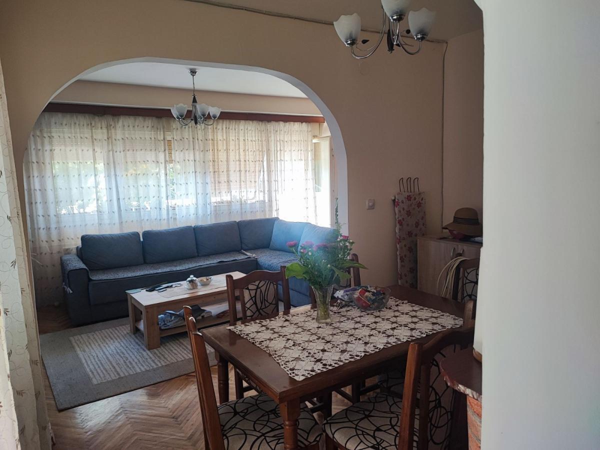 An 80m2 apartment is for sale in Aerodrom