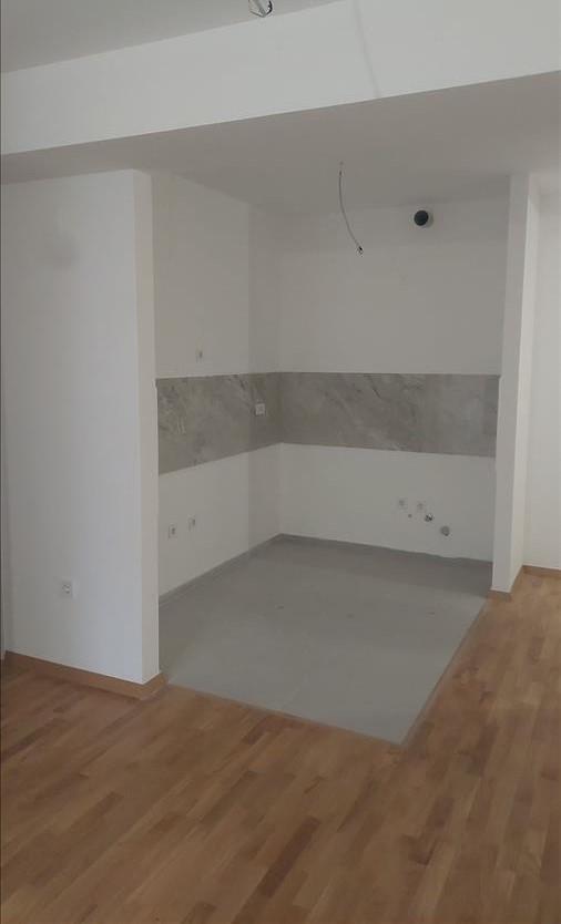 Apartment of 53m2 for sale in Debar neighborhood