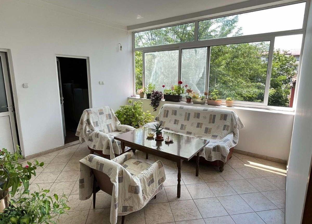 139m2 apartment for sale in Autokomanda