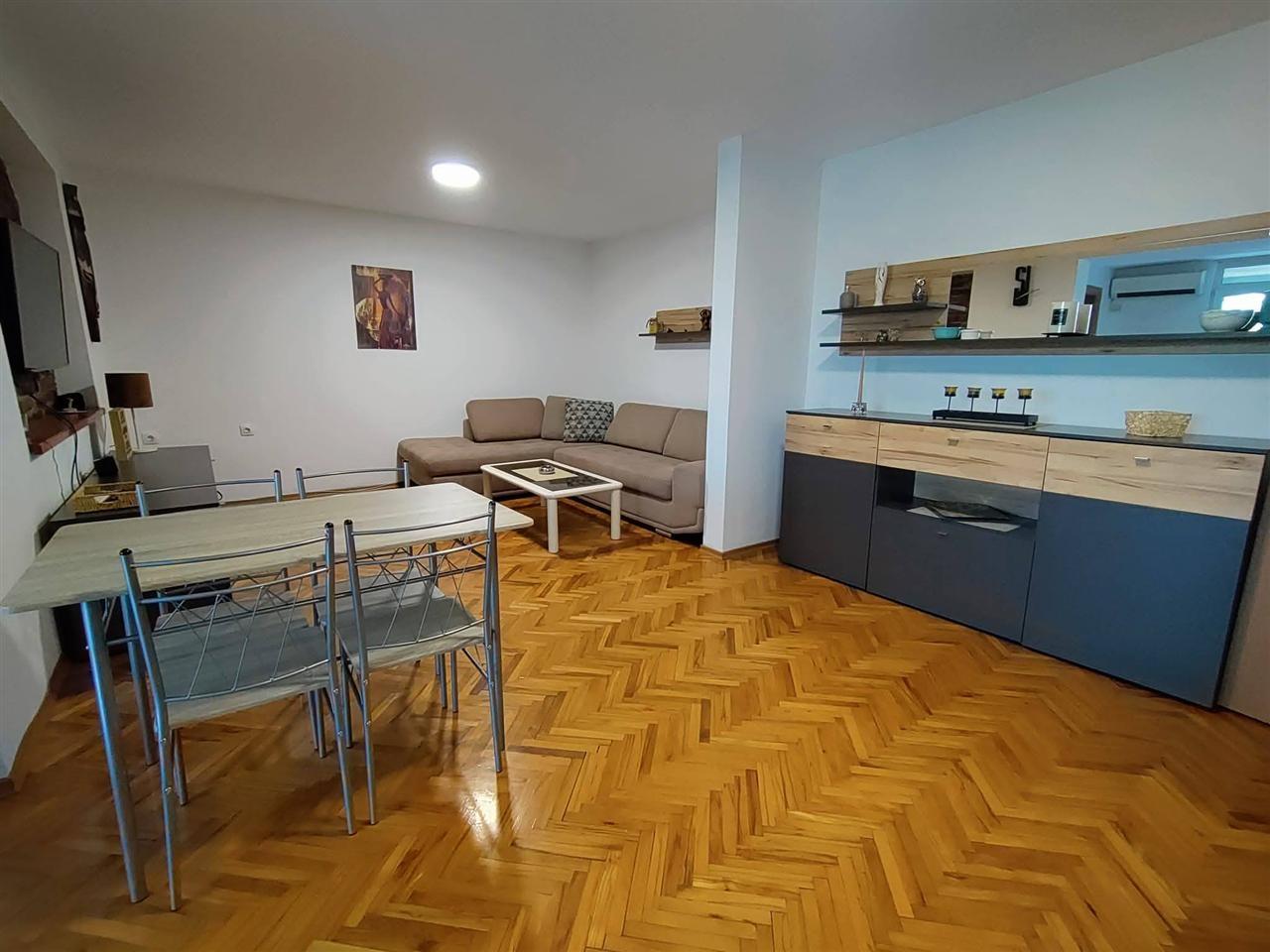 Apartment in Chair